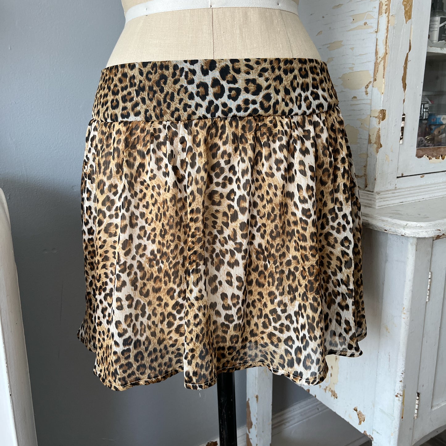 leopard skirt