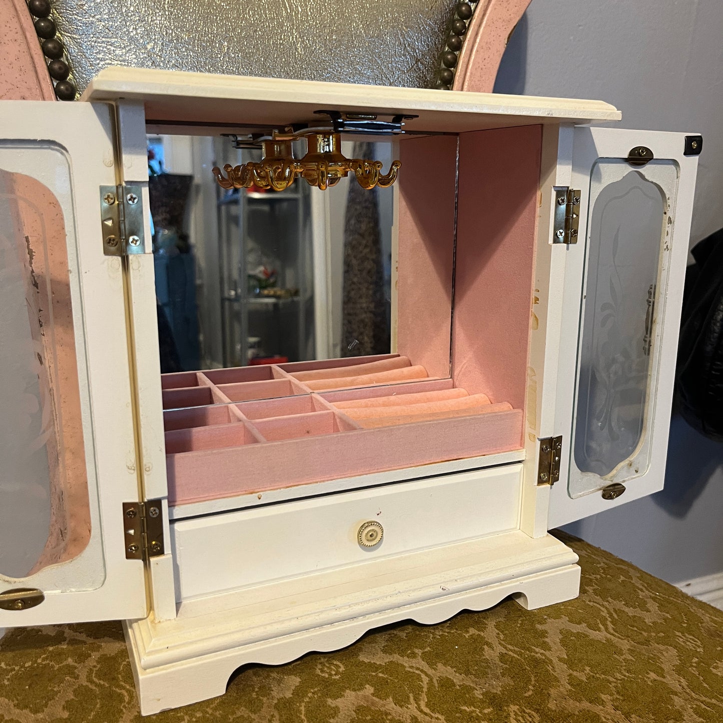 jewelry box